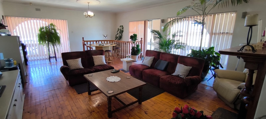 3 Bedroom Property for Sale in Belgravia Western Cape